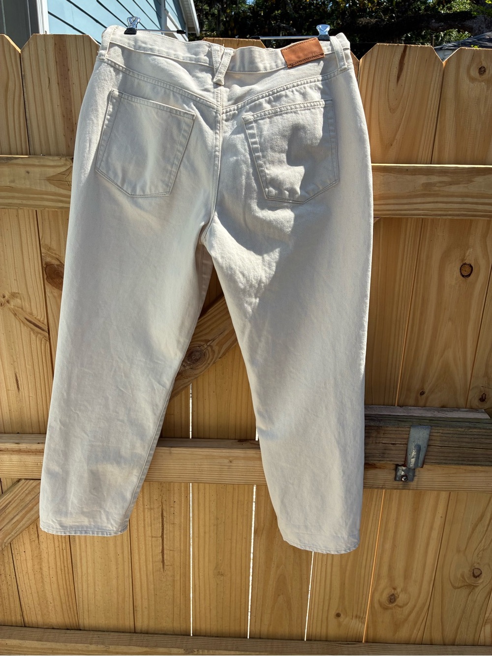 Crew Slouchy Boyfriend Jeans | Size 29 | Beige/Ecru | Gently Used - Picture 2 of 6